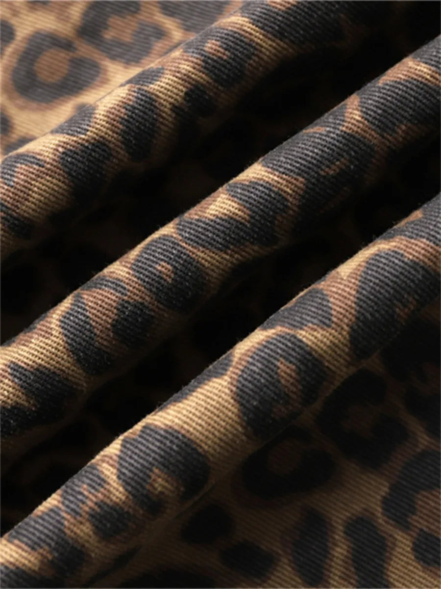 PANTALONES CON ESTAMPADO DE LEOPARDO