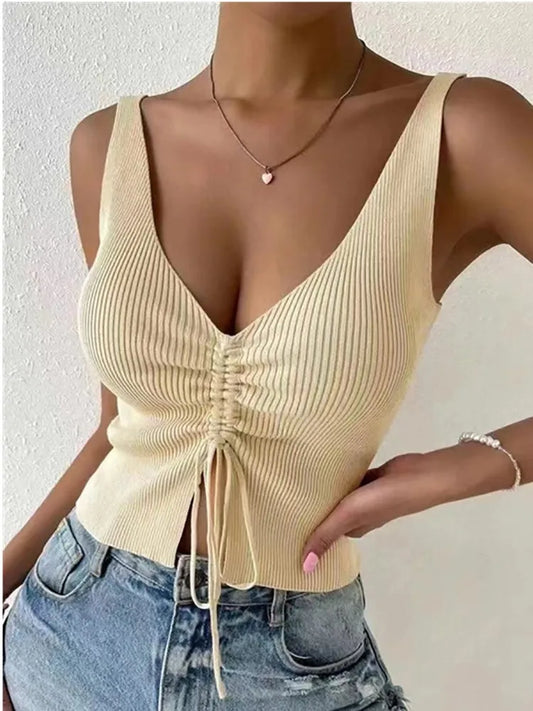 TOP CORTO DE MUJER CON CUELLO EN V