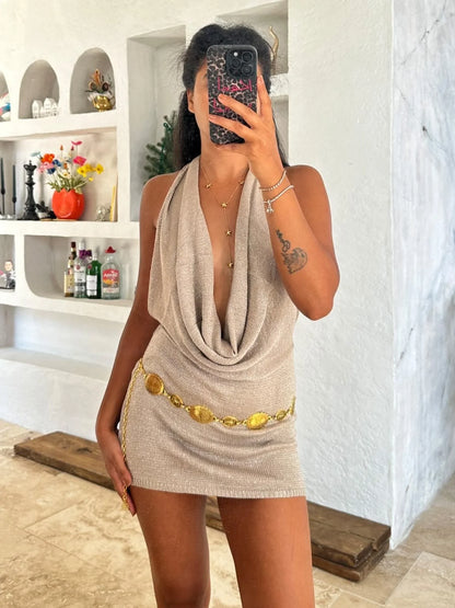 MINI VESTIDO ESPALDA DESCUBIERTA CON ESCOTE EN V