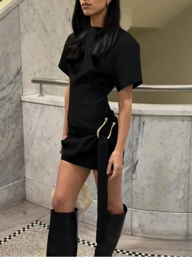 VESTIDO CORTO DE MANGA CORTA